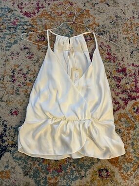 Ramy Brook Ayisha top size Small original
Sample NWTS in white